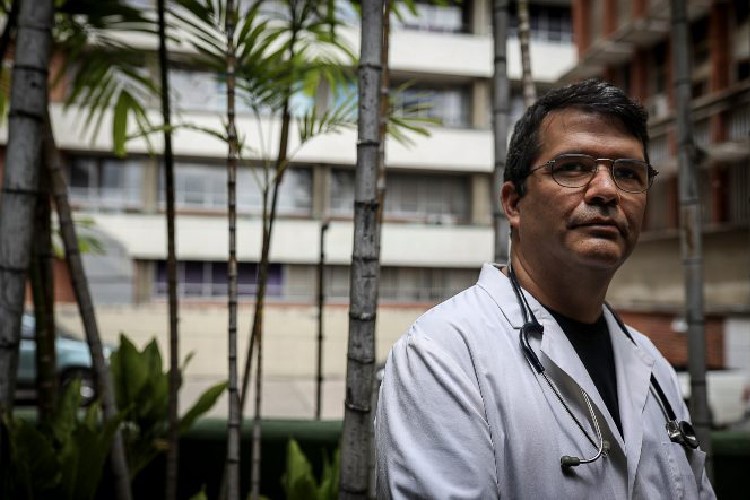 Dr. Manuel Figuera: “Estudiar en el IESA me cambió la vida” 