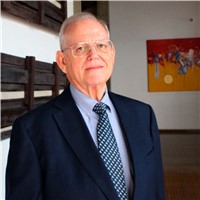 Menéndez, Jorge L. 